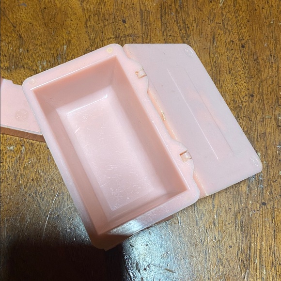 Pink plastic - Picture 3 of 4